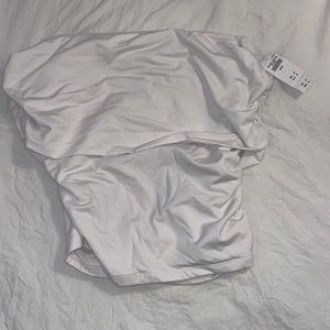 COPY - Abercrombie & Fitch Off the Shoulder White Top